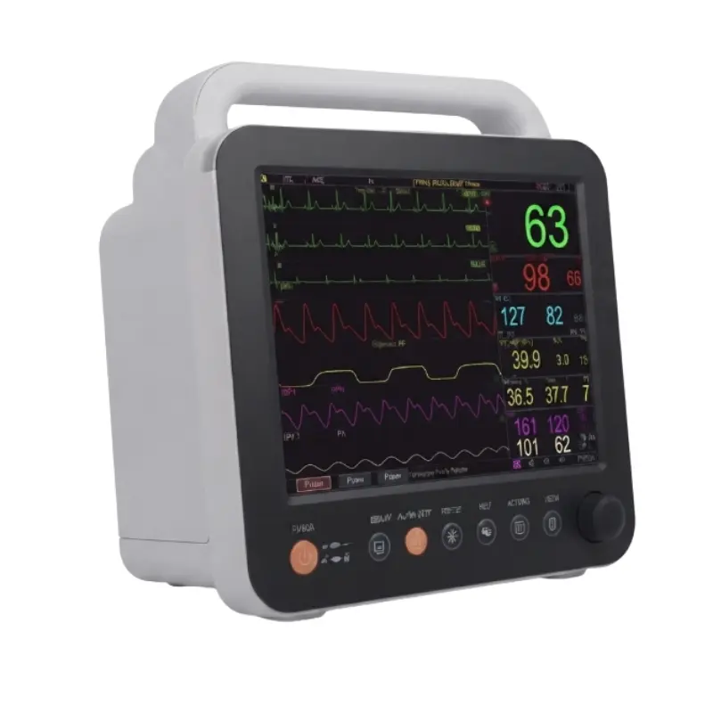 Monitor clínico K12 con pantalla táctil de 12 pulgadas mostrando constantes vitales y ondas multiparamétricas.