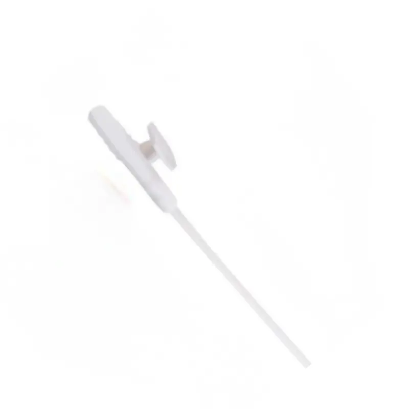 Sonda de aspiración con control CH12 de diseño translúcido aislada sobre un fondo blanco.