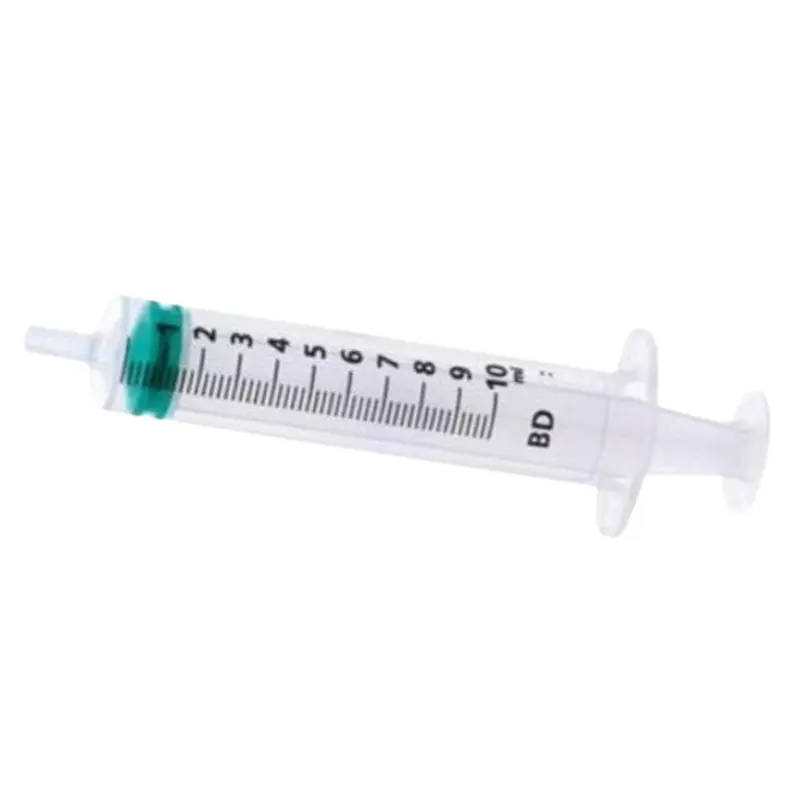 Jeringa de 3 cuerpos BD de 10 ml con émbolo verde y escala volumétrica detallada sobre fondo blanco.