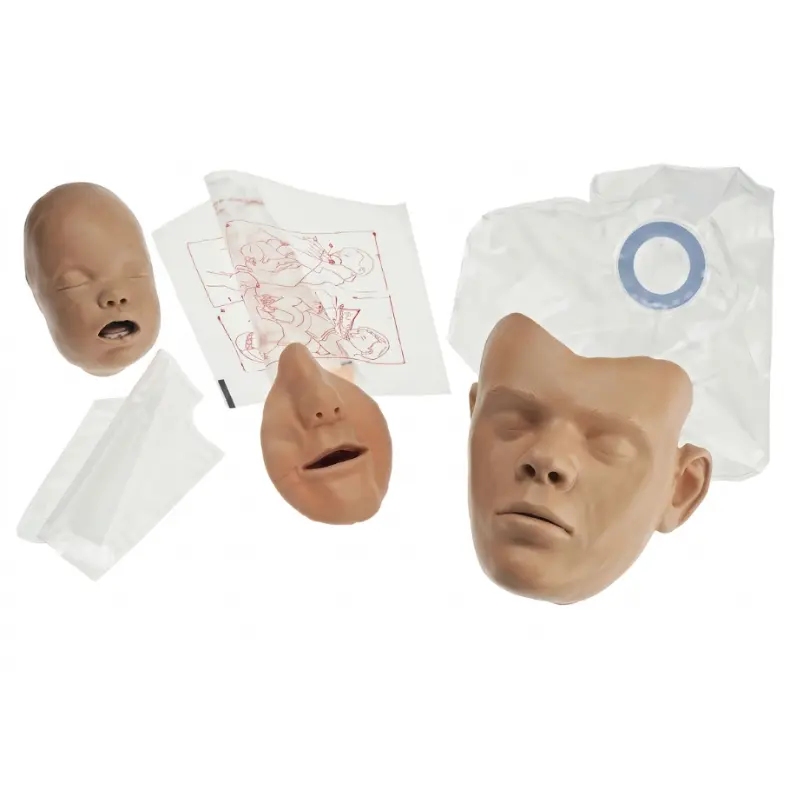 Despiece de un maniquí de reanimación AMBU Man que muestra cabezas, mascarillas faciales y bolsas pulmonares con válvula.