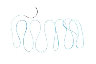 Hilo de sutura quirúrgica de nailon azul formando ondas sobre un fondo blanco con su respectiva aguja curva.