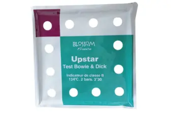 Indicador químico Bowie & Dick Upstar de Blossom France con patrón de puntos y diseño de clase B en envoltorio blanco y verde.